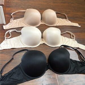 Victoria's Secret Bra Set in Black, Nude, Ivory